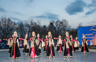 Кавказ день за днем