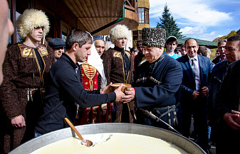 Кавказ день за днем