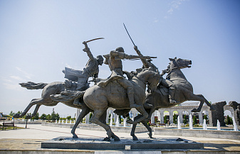 Кавказ день за днем
