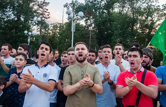 Кавказ день за днем