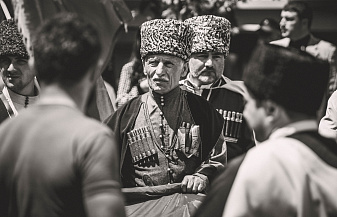 Кавказ день за днем